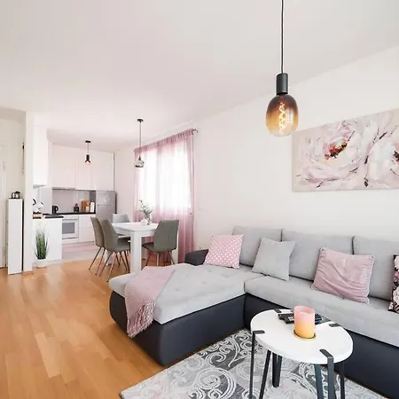 Klara Apartamento Zadar